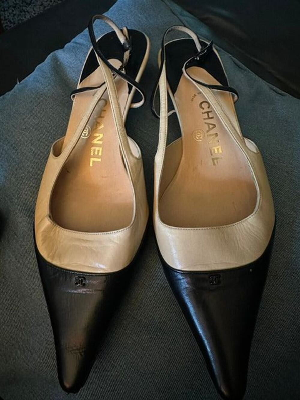 Chanel Vintage Slingback Lambskin Kitten Heels Black Beige CC Logo VGUC 39.5 9.5